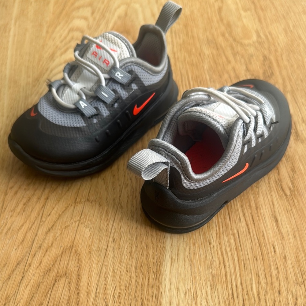 Nike Kids Sneakers - Black and Orange